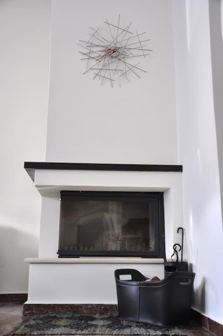 הוילה קלמאטה Casa Mandello מראה חיצוני תמונה